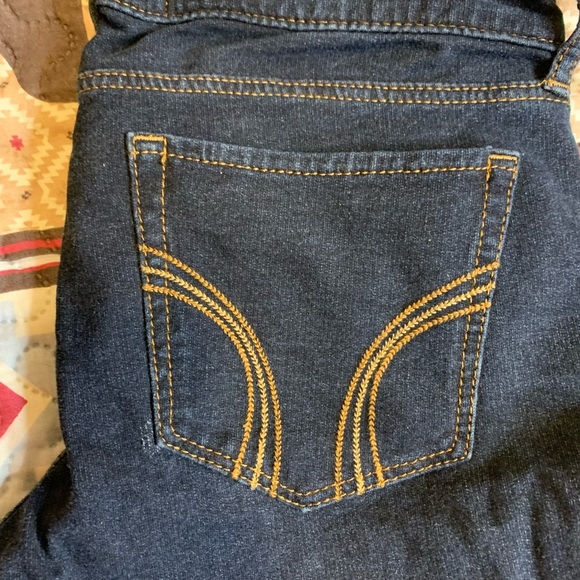 🍉Holister jeans, dark denim, skinny, social stretch, 3, soft, low rise - Picture 3 of 9